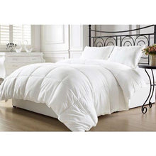 Load image into Gallery viewer, Queen size Hypoallergenic Down Alternative Comforter in White
