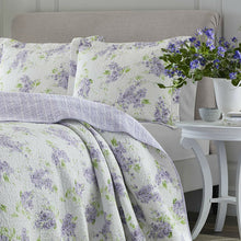 Load image into Gallery viewer, Full / Queen size 3-Piece Cotton Quilt Set with White Purple Floral Pattern
