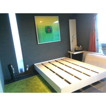 Load image into Gallery viewer, Modern Floating Style White Platform Bed Frame in Full Size
